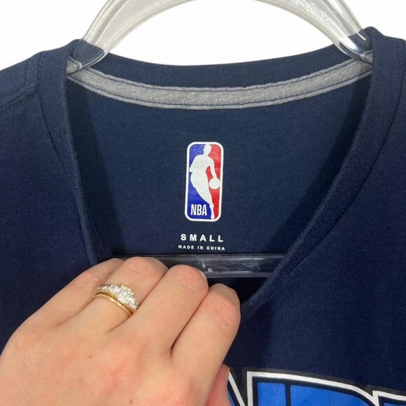 NBA Oklahoma City Thunder T-Shirt Navy Blue Size S - Picture 3 of 4